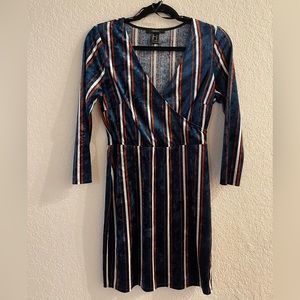 Forever 21 velvet mini. Super stretchy